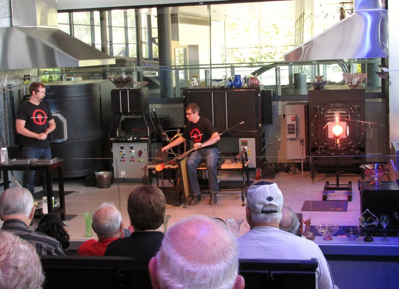 912-144 Glass blowing demo