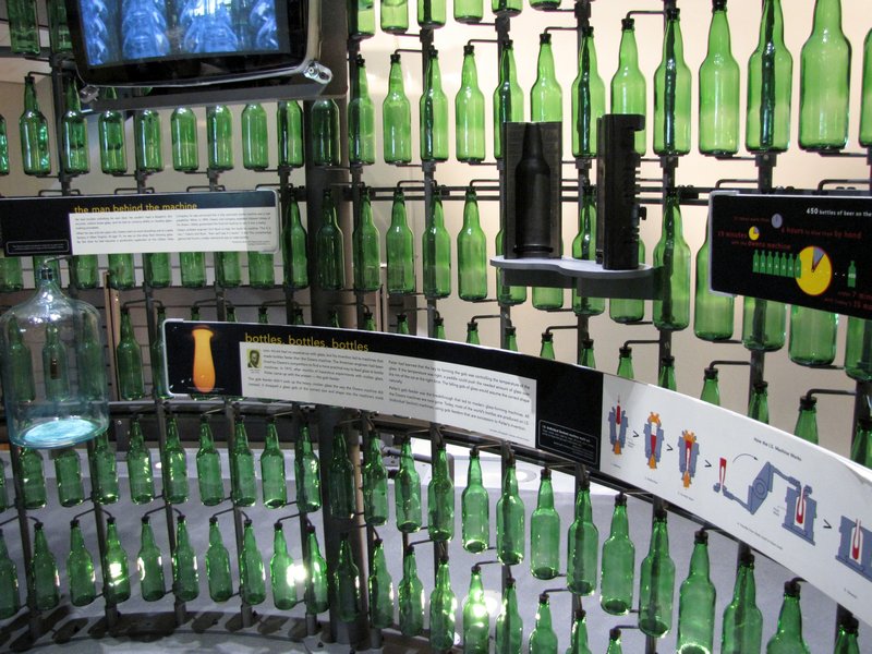912-143 Historical display--making bottles  by machine