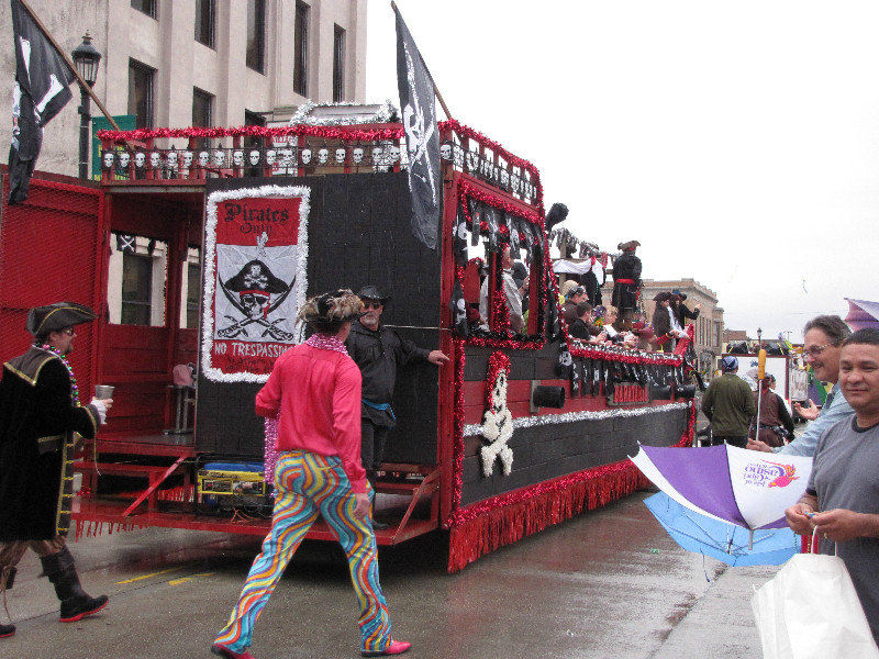 1302-74 The Pirate Krewe at the Children's Parade