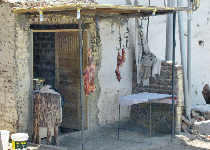 1304-332 Butcher shop near Colossi of Memnon