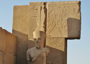 1304-353 Statue of Ramses