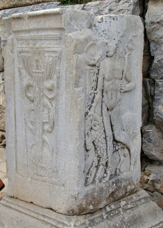 1305-86 Ephesus--Cadeusus and Mercury decorating column base