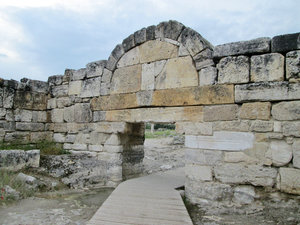 1305-161 Southern Byzantine Gate of Pamukkale_Hierapolis
