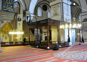 1305-298 The main mosque of Bursa--Niche on left points to Mecca, pulpit where Iman addresses the worshippers, and special prayer area