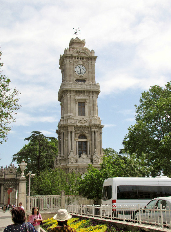 1305-445 Clock Tower of Dolmabache Palace