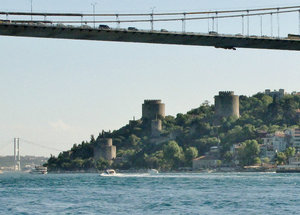 1305-498 Fort Rumeli under Sultan Mehmet Bridge