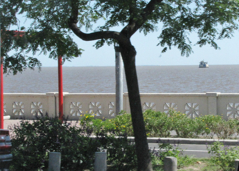 1312-324 Esplanade along the River Plata