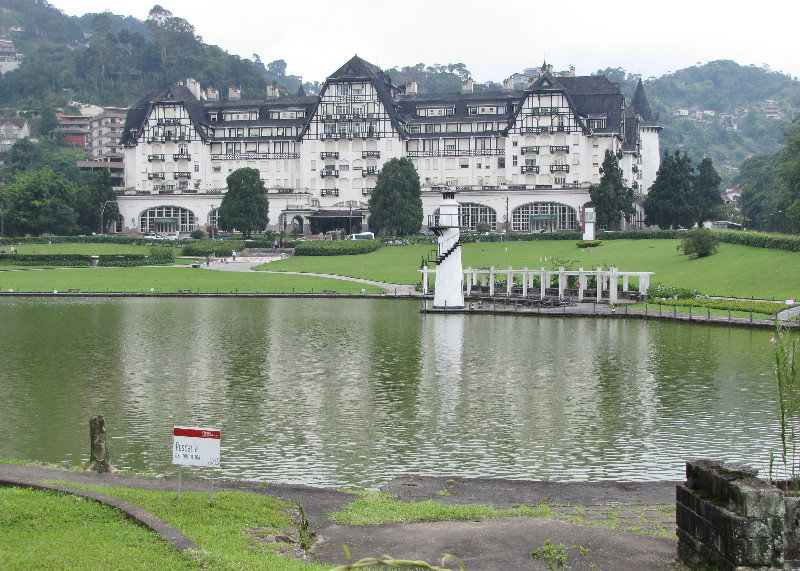 1312-439 German-style hotel in the outskirts of Petropolis