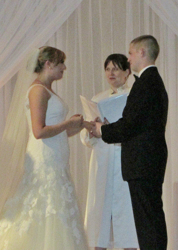 1307-71 Saying their vows