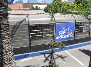 1312-552 Bicycle parking area at upscale American-type Parque Arauco shopping mall