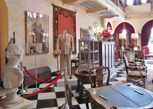1312-618 Ringling's portrait suit and card table in the main room