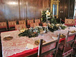 1312-619 The formal dining room
