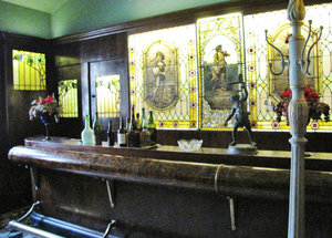 1312-620 The bar in the mansion