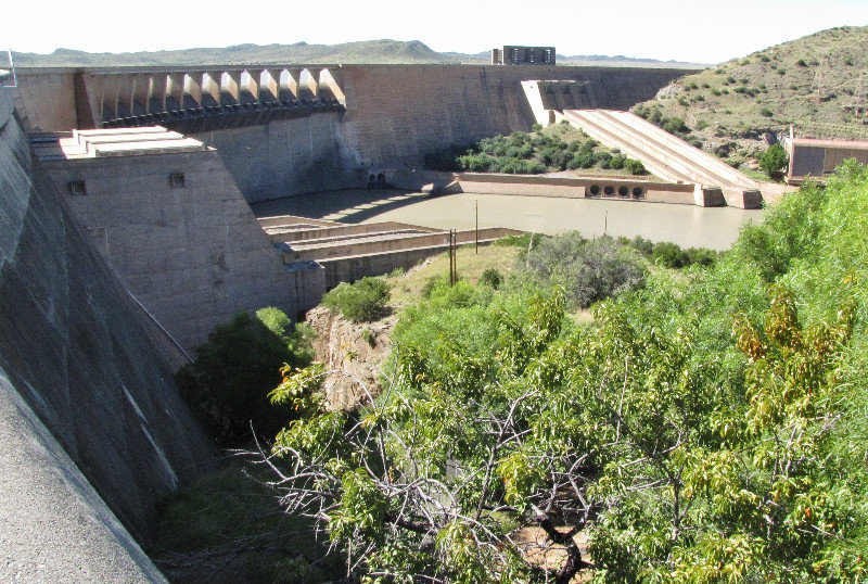 1403-179 Gariep Dam--lrgest in South Africa