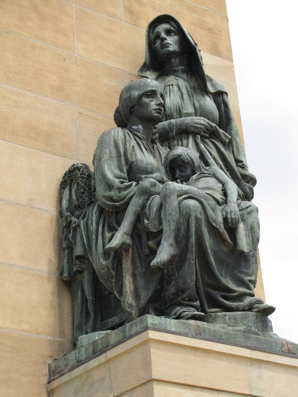 1403-183 Women's memorial--statue showing suffering