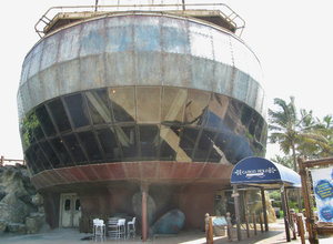 1403-292 The Cargo Hold restaurant at uShaka Marine World Durban
