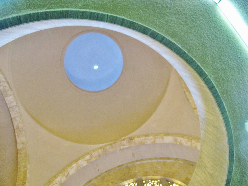 2104-30 Voortrekker Monument, Pretoria--Inside dome with spot that allows sun to shine on Cenotaph below on exact date and time