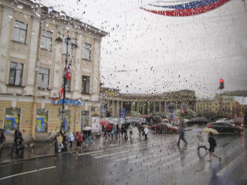 1405-195  St. Petersburg in the rain