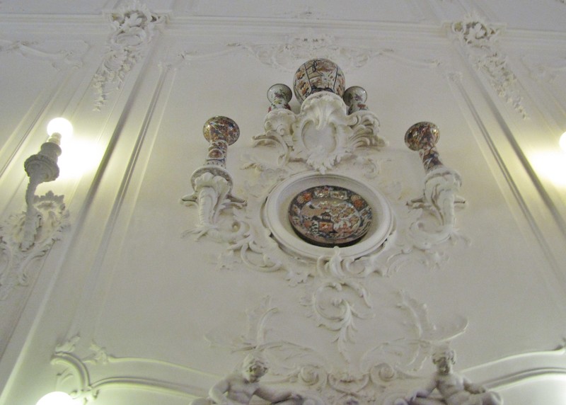 1405-201 Detail of entrance frescos