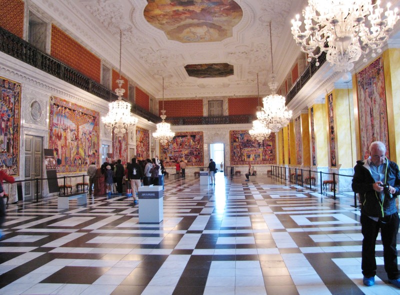 1406-40 Great Hall with modern tapestries
