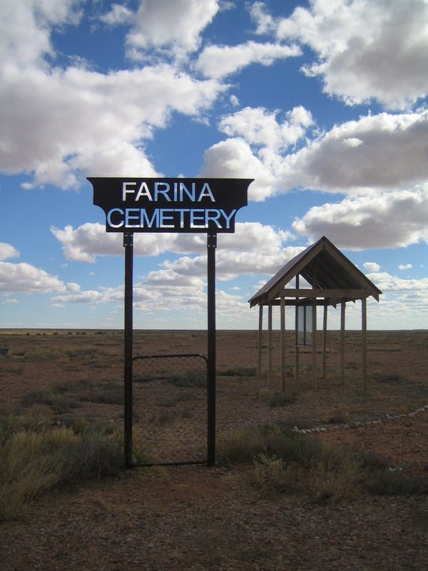 Farina Cemetery IMG 6558