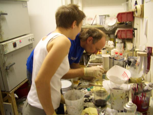 Herr Grämer and Bara working on Bara's mold