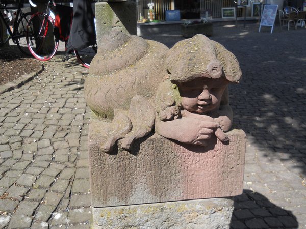Baby snail sculpture in Steinau