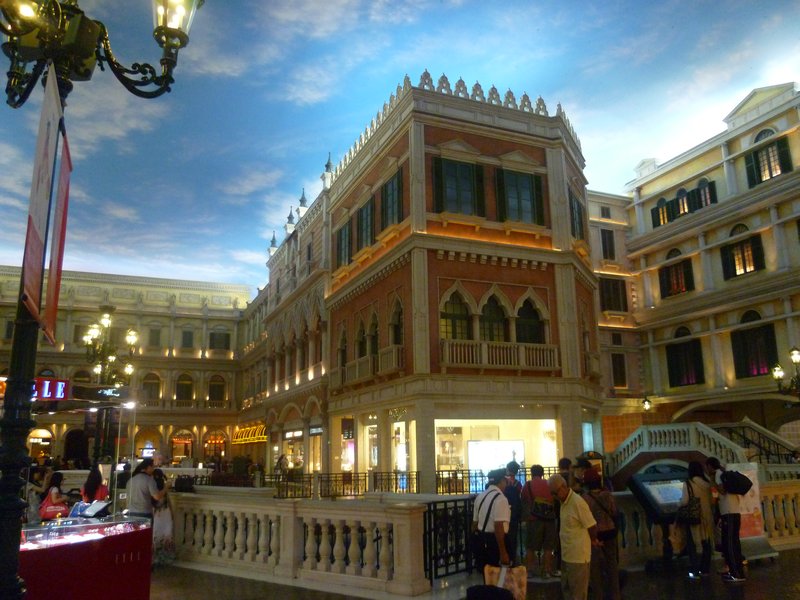 Venetian Casino Macao With Artificial sky!
