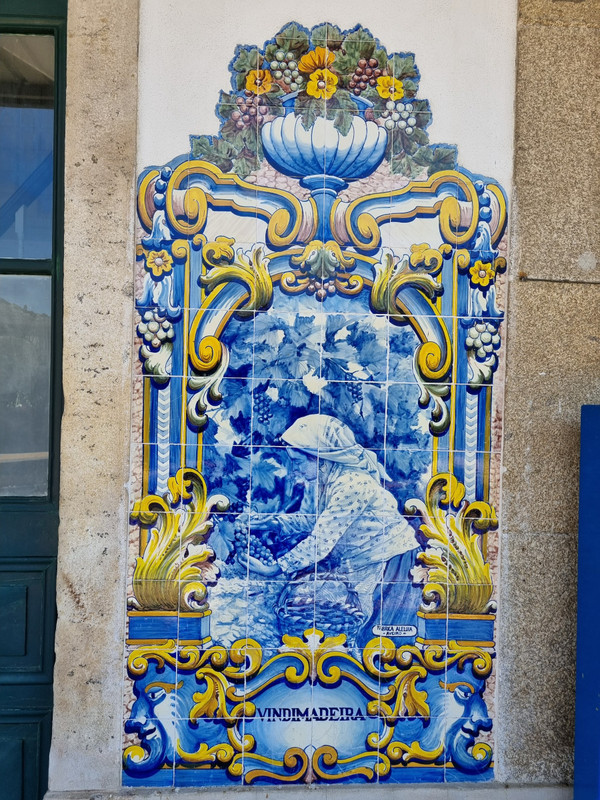 Tiles in Pinhao Station