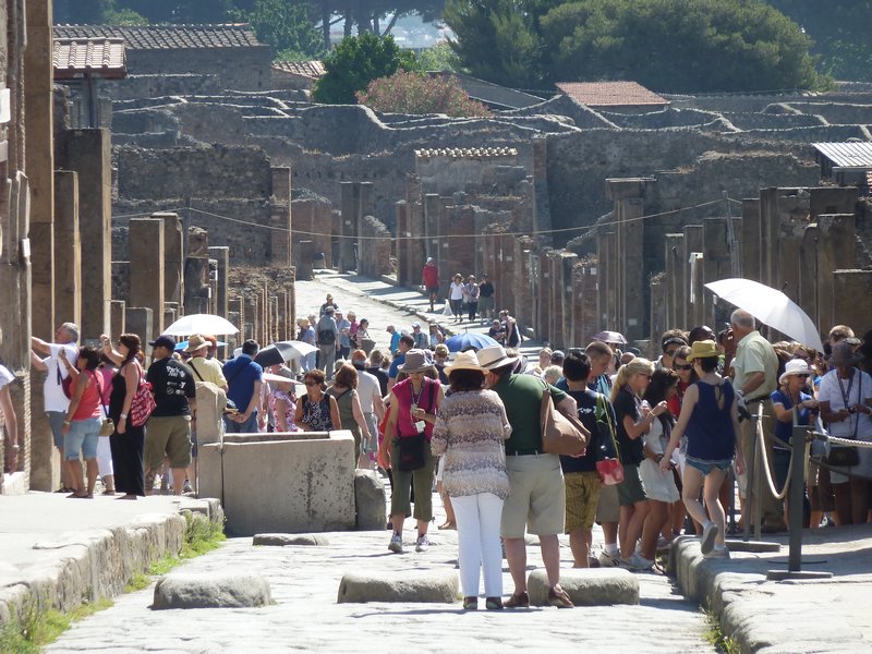 Pompei Tourists