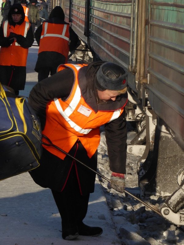 removing ice under the carriage