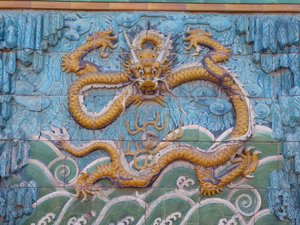 Ceramic dragon wall