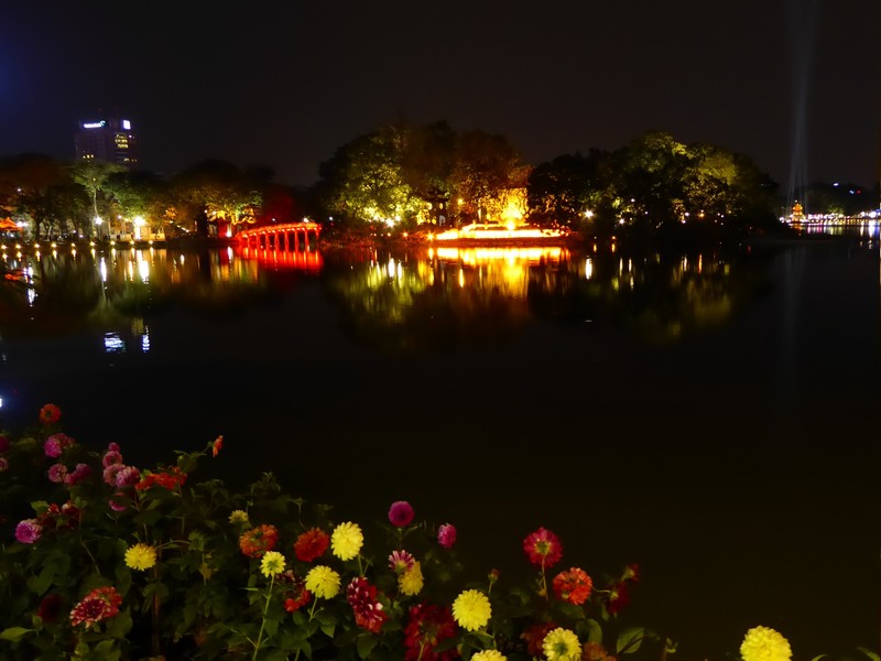 Hoan Kiem Lake Hanoi at night
