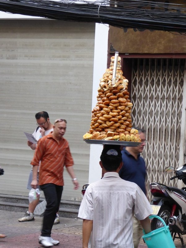 Doughnut seller Vietnemese style