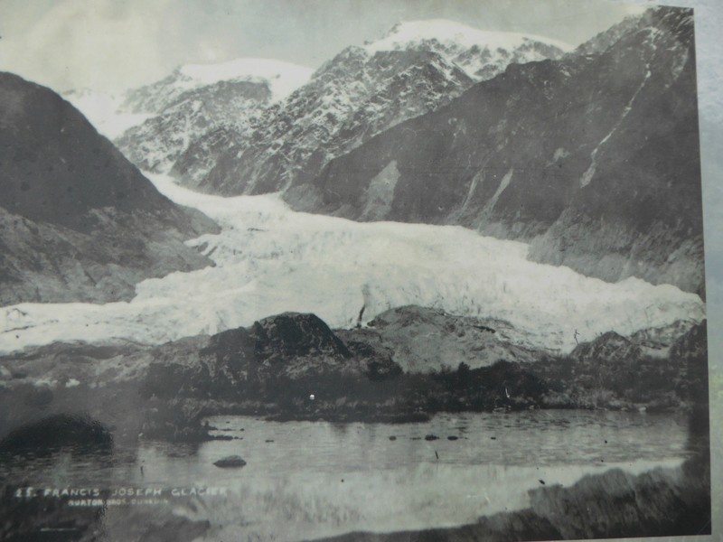 Peters pool + Franz Josef Glacier 1874