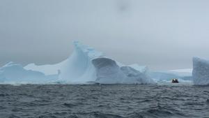 Grounded iceberg, Pléneau Bay