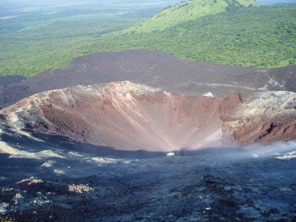 The crater of Volcan Negro