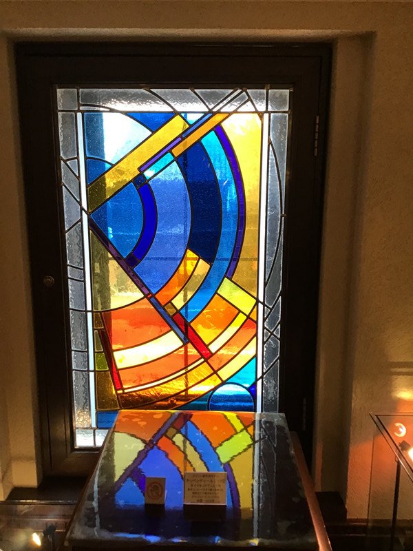 Stained glass at the Phonograph museum 
