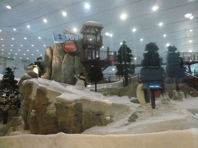 Indoor Snow in Emirates Mall