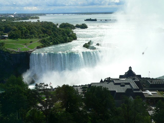 Falls from the top