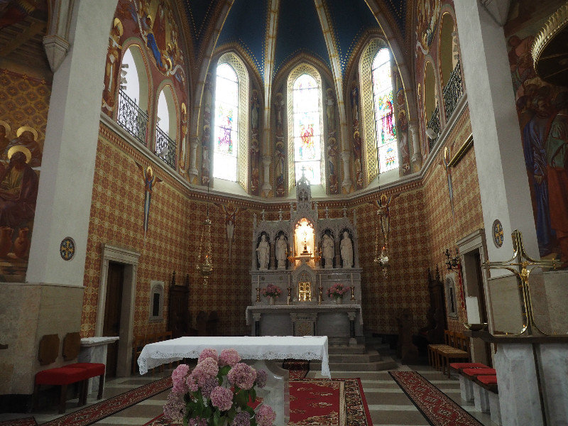 inside church Bled 3