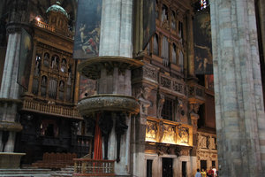 the organ dom Milan
