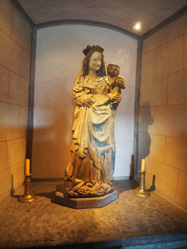 statue from 14th century