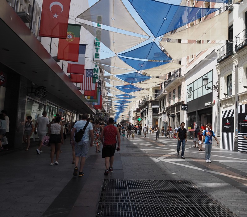 covered shopping street Madrid