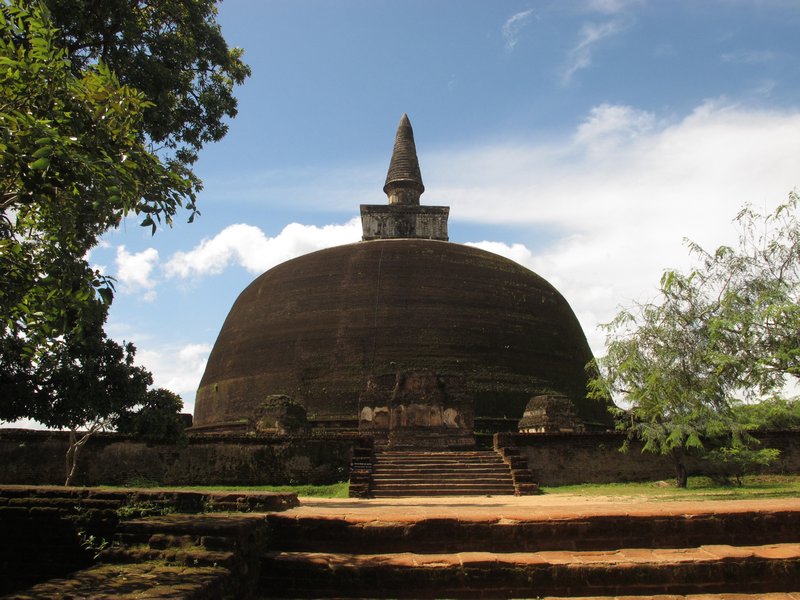 Polonnaruwa - Rankot Vihara