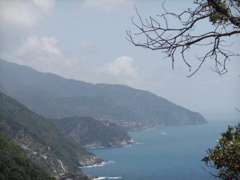 the track between Monterosso and Vernazza.