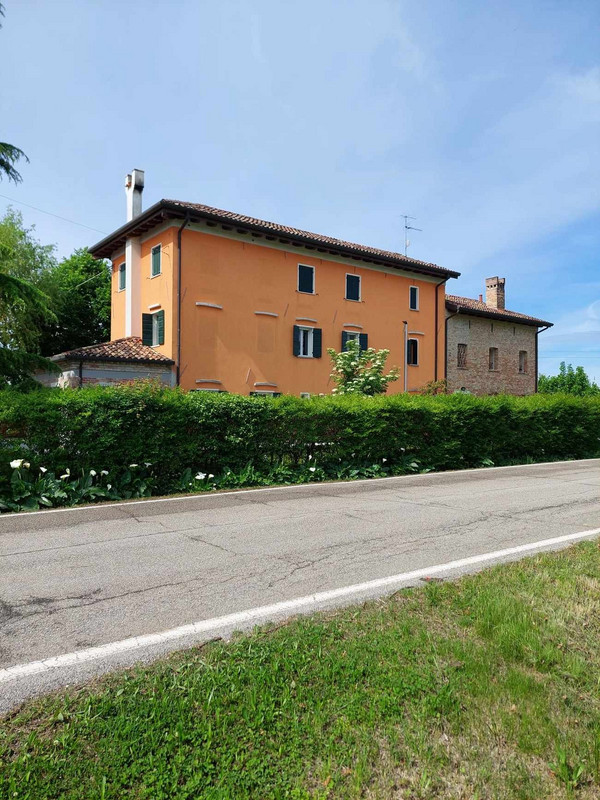 The family house from the Annone Veneto road to Portogruaro 