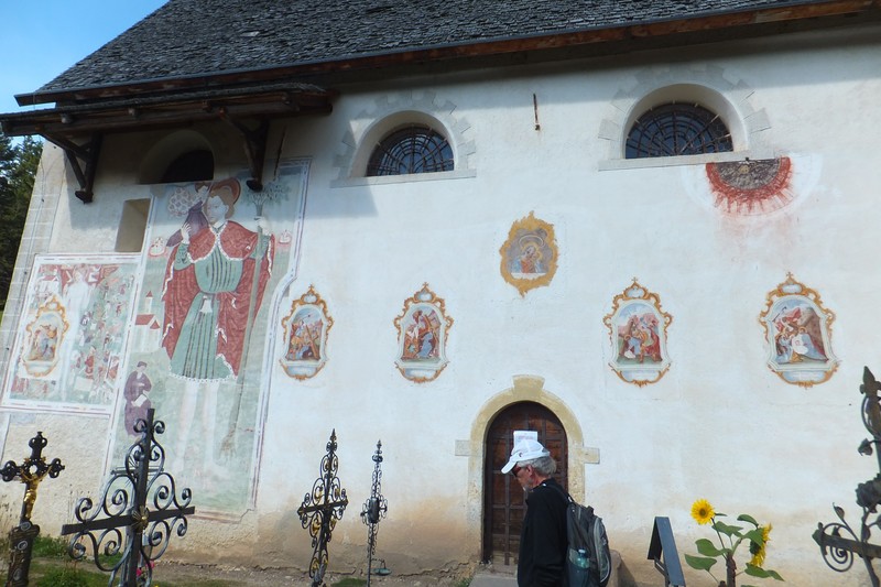 Frescoes on the outside of St Jacob's church