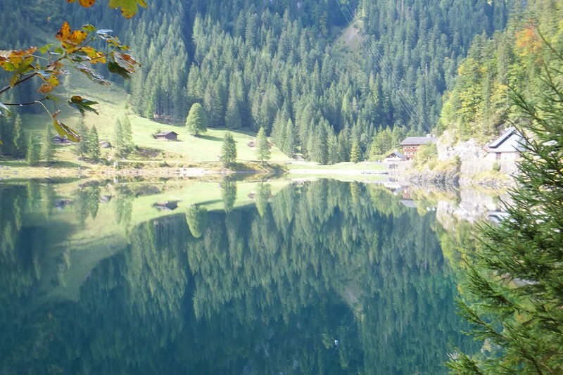 Perfect reflections on Lake Gosau
