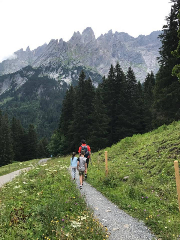 Walking the trail from Schwarzwaldalp